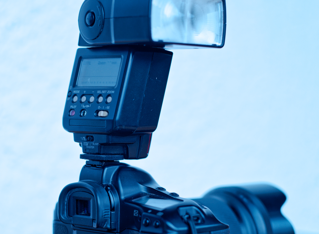 Wie der Blitz auf meine Kamera kam (Teil 1)